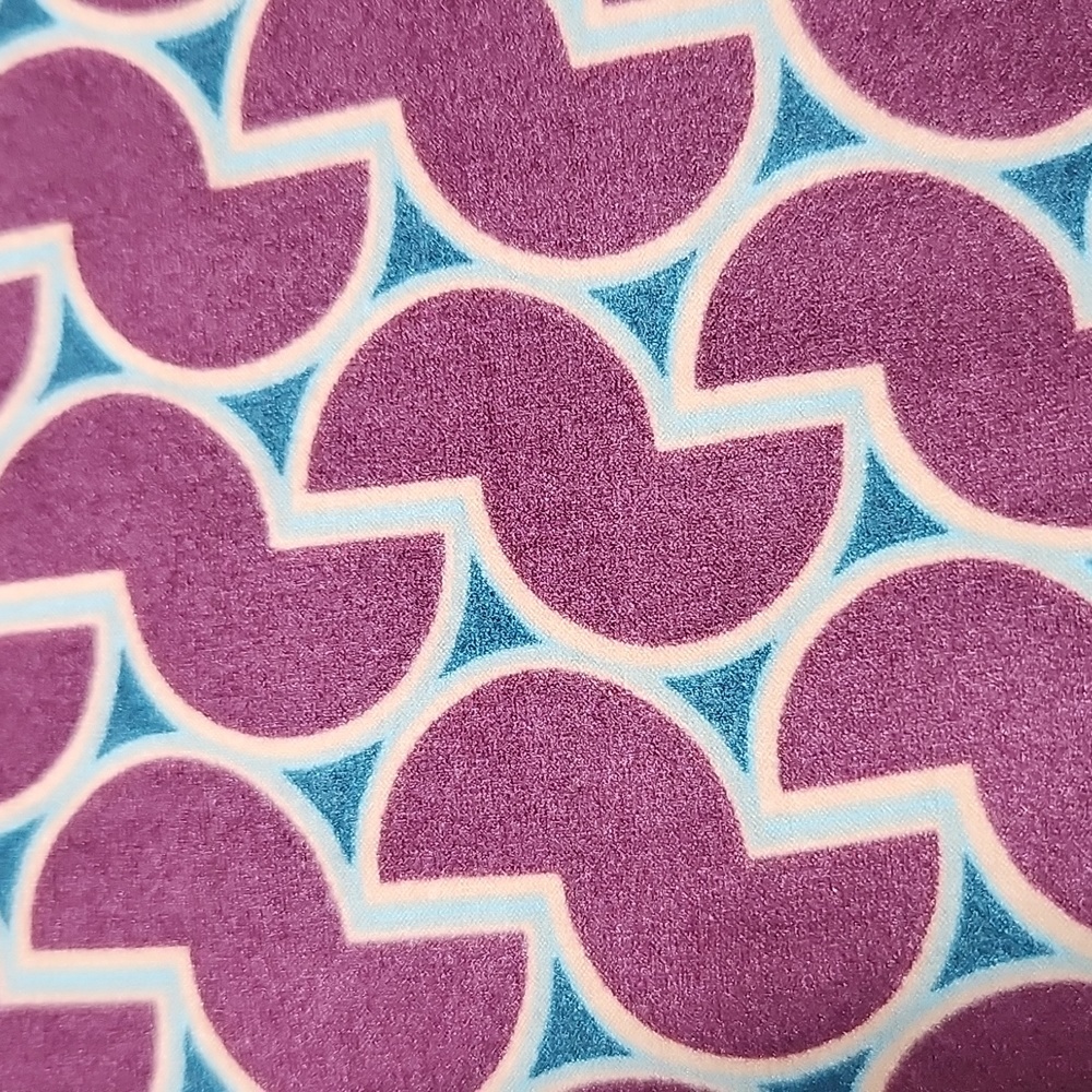LULAROE LLR OS Patterned Buttery Soft Legging One Size